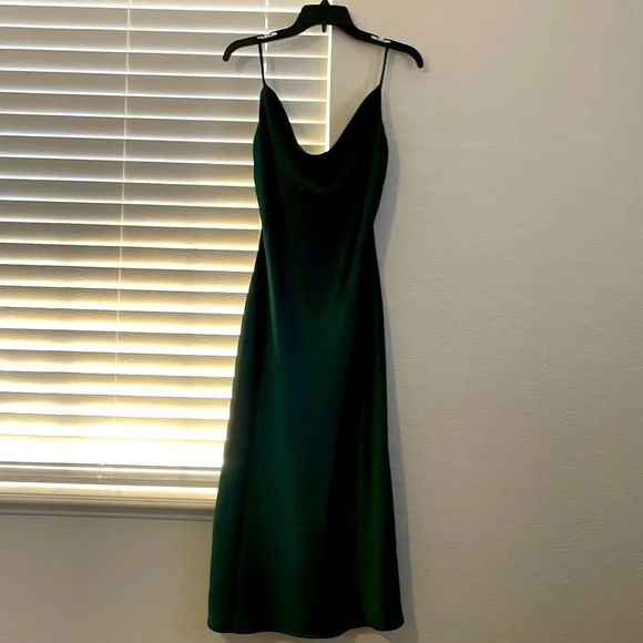 Velvi Dresses | Velvi - Emerald Green Satin Midi Dress | Color: Green | Size: 8 | Pm-90593109'S Closet